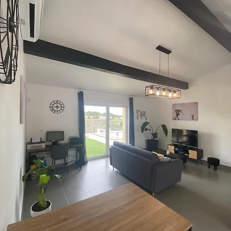 홈스테이 Loftly Place Cournonsec