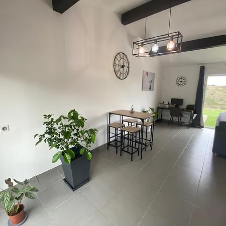 Privatunterkunft Loftly Place Cournonsec